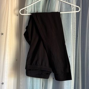 Black leggings with elastic waist! WOMENS SIZE M